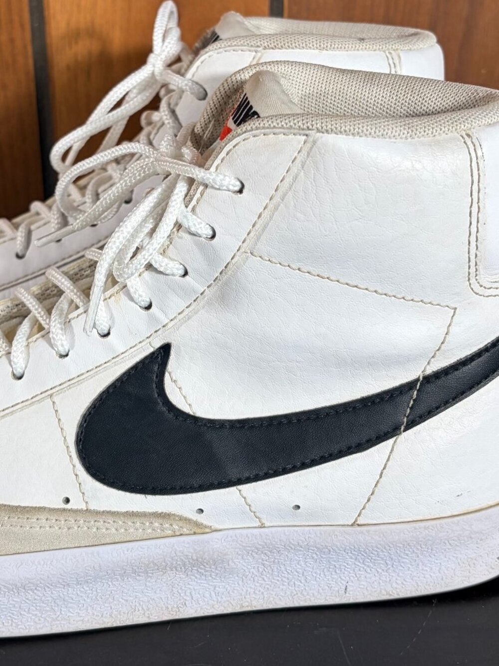 Nike Blazer Mid 77 DA4086-100 Youth 6.5 Shoes White Black High Top Sneakers GUC